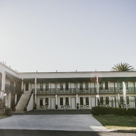 因弗雷尔露台汽车旅馆 外观 照片